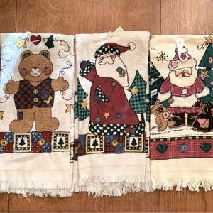 Bundle Lot of 3 Vintage Christmas Kitchen or bathroom guest towels. New